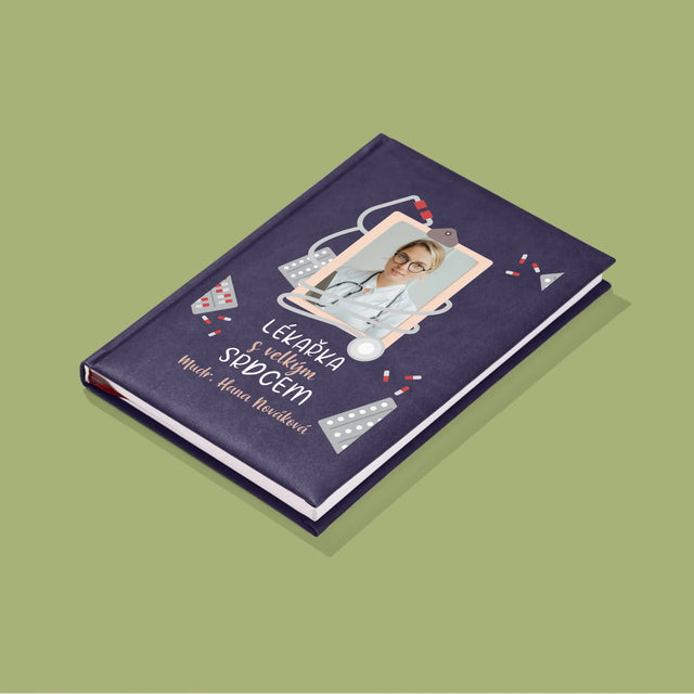 Fotka A Textem: Lékař S Velkým Srdcem - Zápisník