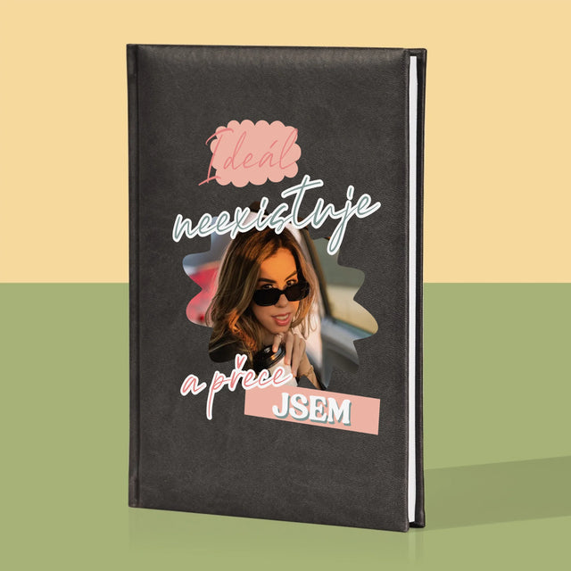 Fotka A Textem: Ideál Neexistuje - Zápisník