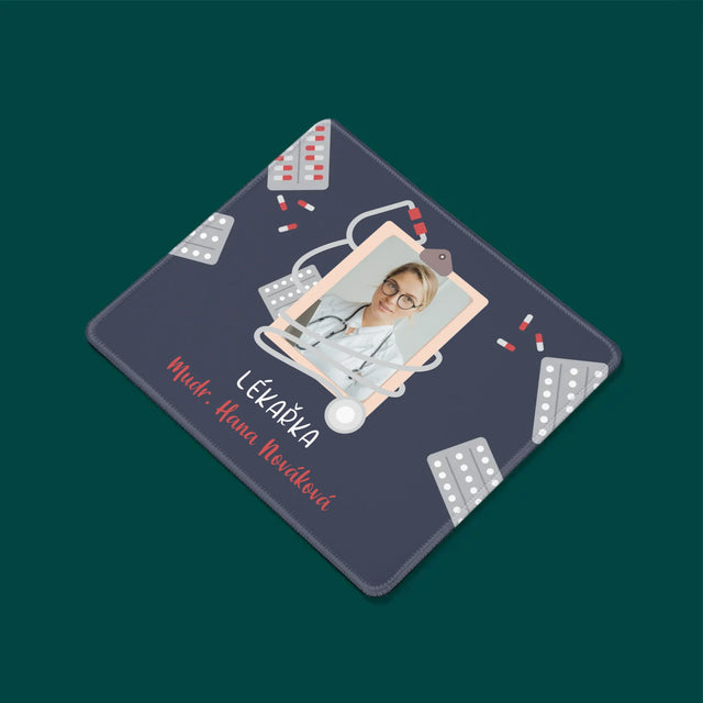 Fotka A Textem: Lékař S Velkým Srdcem - Podložka Pod Myš