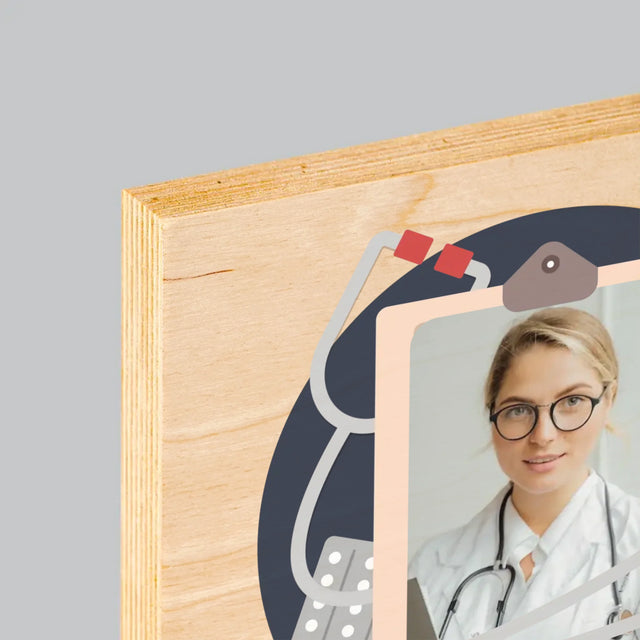 Fotka A Textem: Lékař S Velkým Srdcem - Tisk Na Dřevo