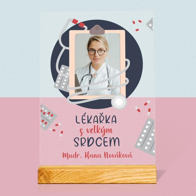Fotka A Textem: Lékař S Velkým Srdcem - Tisk Na Akrylovém Skle