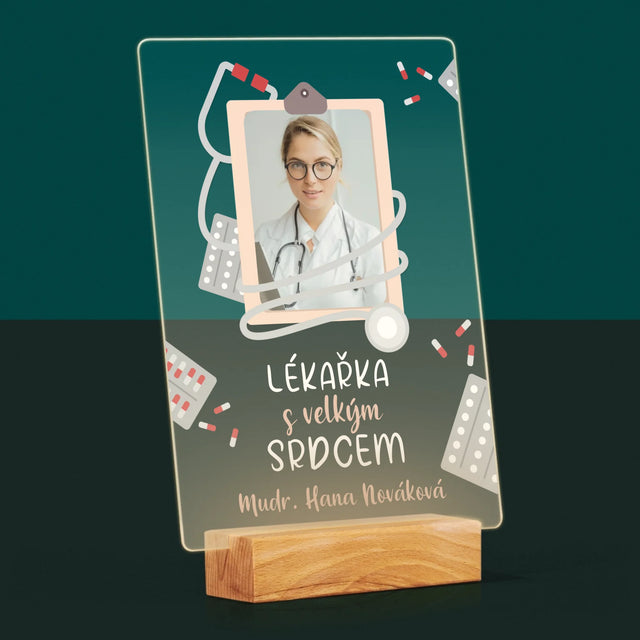 Fotka A Textem: Lékař S Velkým Srdcem - Tisk Na Akrylovém Skle