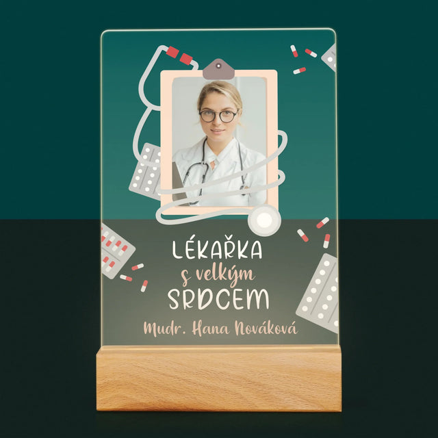 Fotka A Textem: Lékař S Velkým Srdcem - Tisk Na Akrylovém Skle