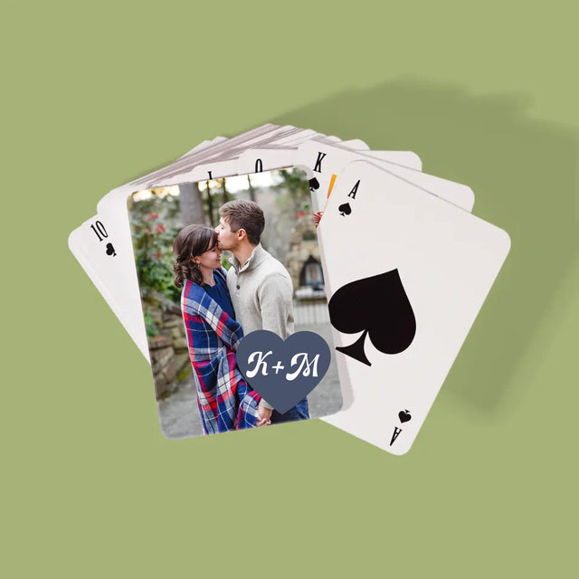 Fotokoláž: Iniciály Srdce - Hrací Karty