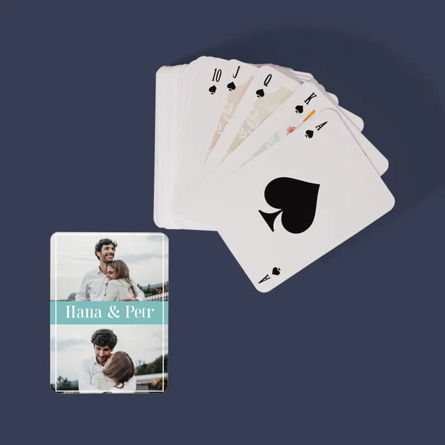 Fotokoláž: Pár Jména - Hrací Karty