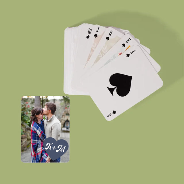 Fotokoláž: Iniciály Srdce - Hrací Karty