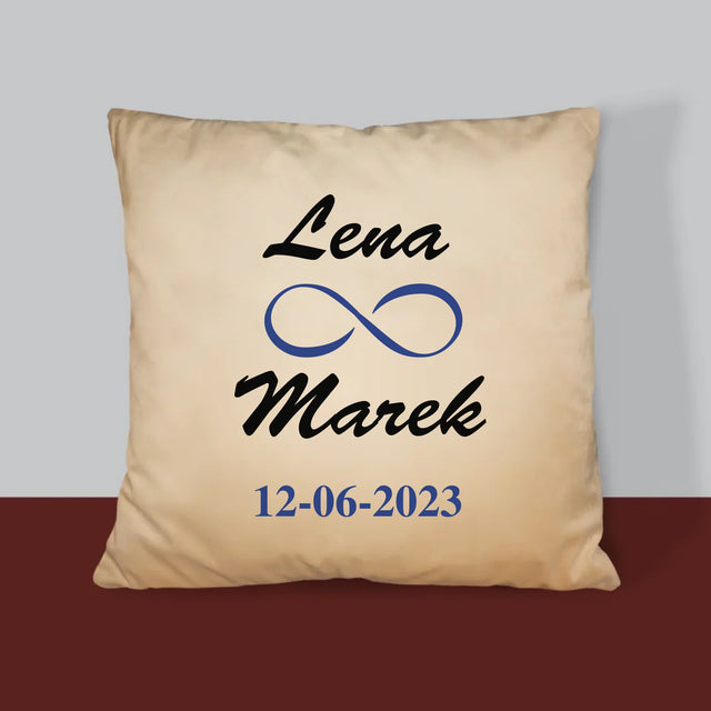 Monogram: Jména Nekonečno - Polštář