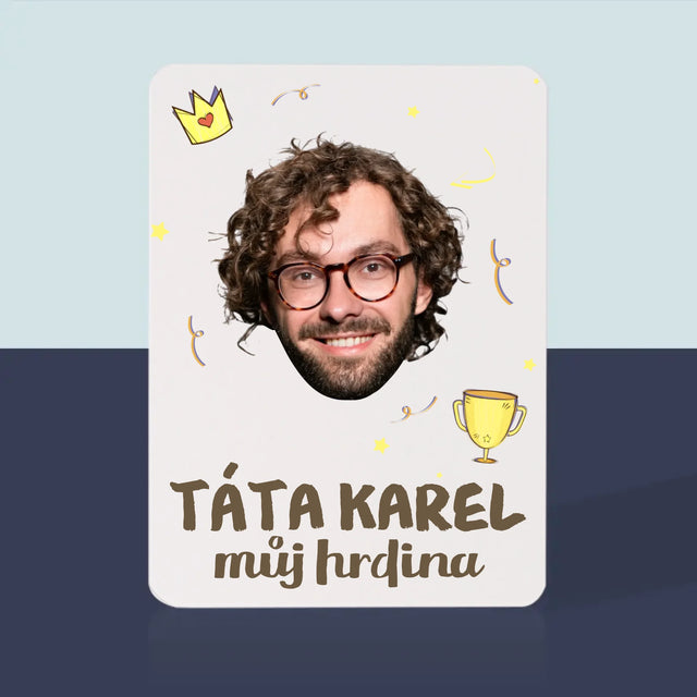 Fotka A Textem: Hrdina Táta - Hrací Karty