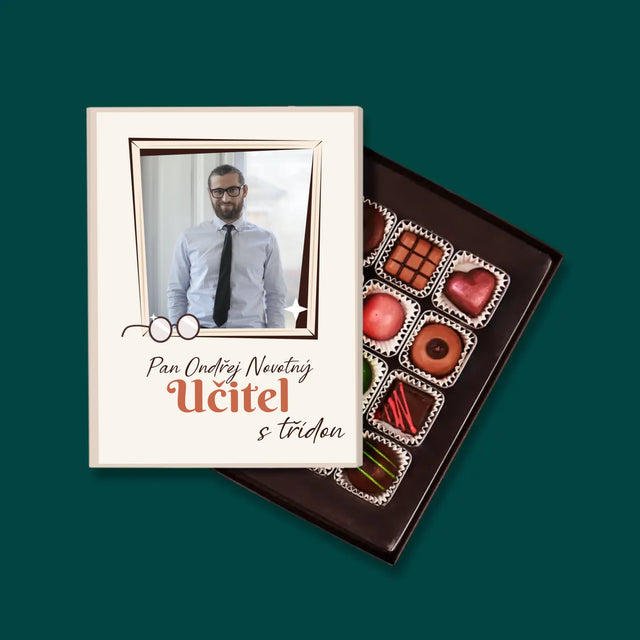 Fotka A Textem: Učitel S Třídou - Pralinky