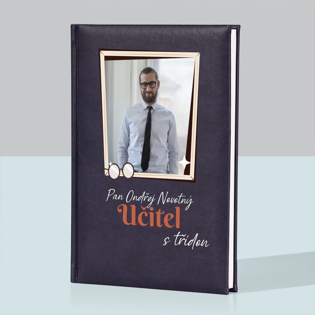 Fotka A Textem: Učitel S Třídou - Zápisník