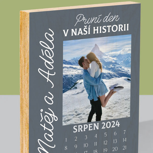 Fotka A Textem: První Den V Naší Historii - Tisk Na Dřevo