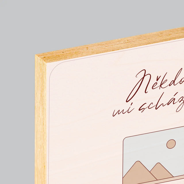 Jméno A Nápis: Někdo Mi Schází Svědek - Tisk Na Dřevo