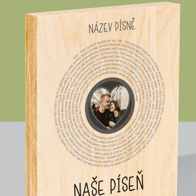 Fotka A Textem: Naše Píseň - Tisk Na Dřevo