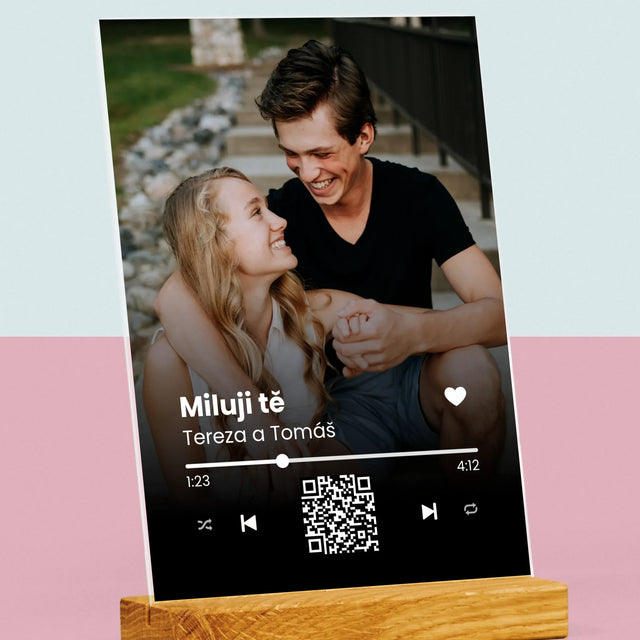 Fotka A Textem: Naše Písnička Na Qr - Tisk Na Akrylovém Skle