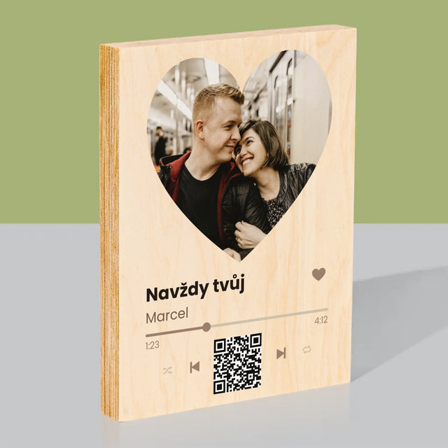 Fotka A Textem: Naše Píseň Na Qr - Tisk Na Dřevo