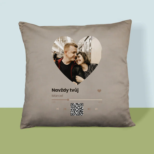 Fotka A Textem: Naše Píseň Na Qr - Polštář