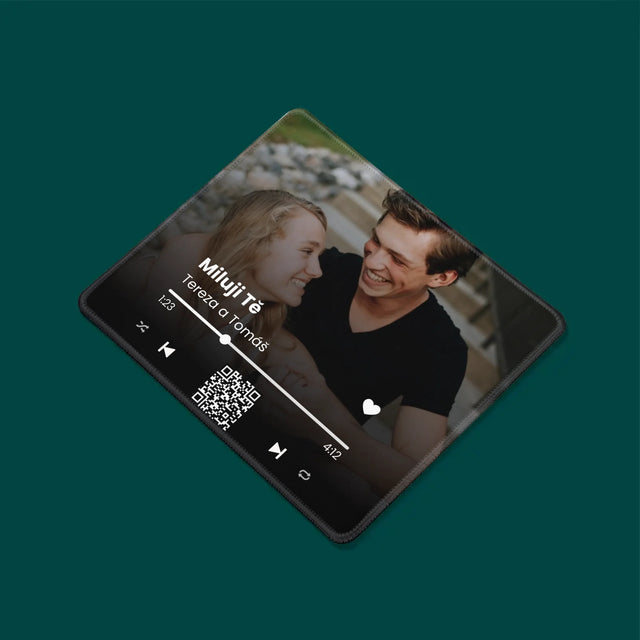 Fotka S Textem: Naše Písnička Na Qr - Podložka Pod Myš