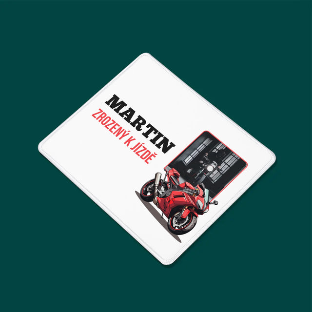 Fotka S Textem: Zrozený K Jízdě  - Podložka Pod Myš