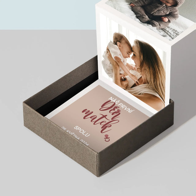 Fotokoláž: Náš První Den Matek - Fotoalbum Harmonika