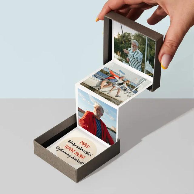 Jméno A Nápis: Dobrodružství Teprve Začíná - Fotoalbum Harmonika