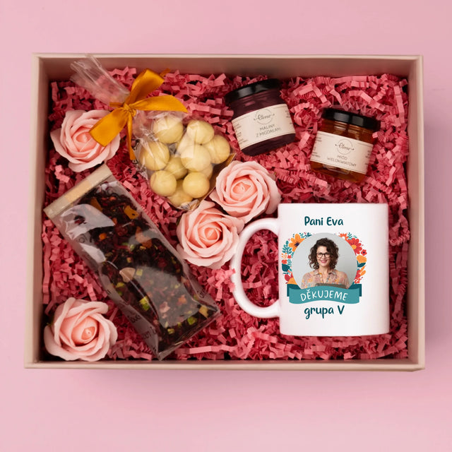Fotka S Textem: Poděkování Paní Učitelce - Dárková Sada S Hrnkem, Čajem A Sladkostmi