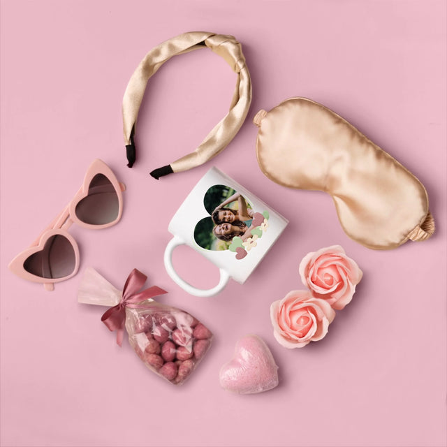 Fotka S Textem: Půjdeš Mi Za Svědkyni Květiny - Dárková Sada S Hrnkem A Saténovou Čelenkou