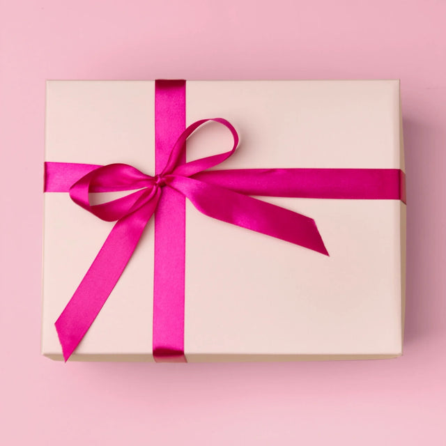 Designér Postav: Best Friends - Dárková Sada S Hrnkem A Saténovou Čelenkou