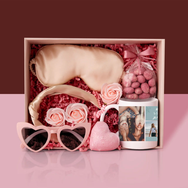 Fotokoláž: Nejlepší Kamarádky - Dárková Sada S Hrnkem A Saténovou Čelenkou