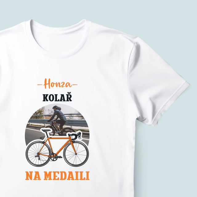 Foto a popisek: Cyklista, který získal medaili - Pánské tričko s potiskem | CZ