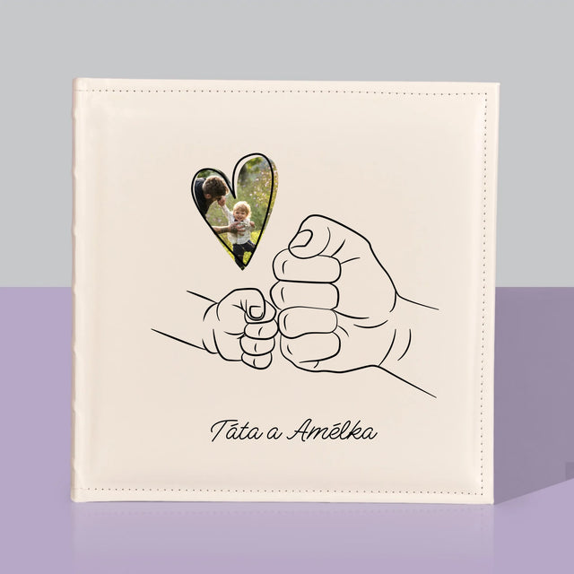 Fotka A Textem: Táta Dítě Ručička - Fotoalbum