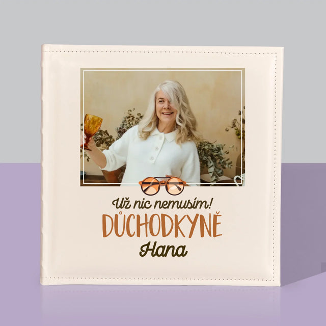 Fotka A Textem: Už Nic Nemusím! Důchodkyně - Fotoalbum