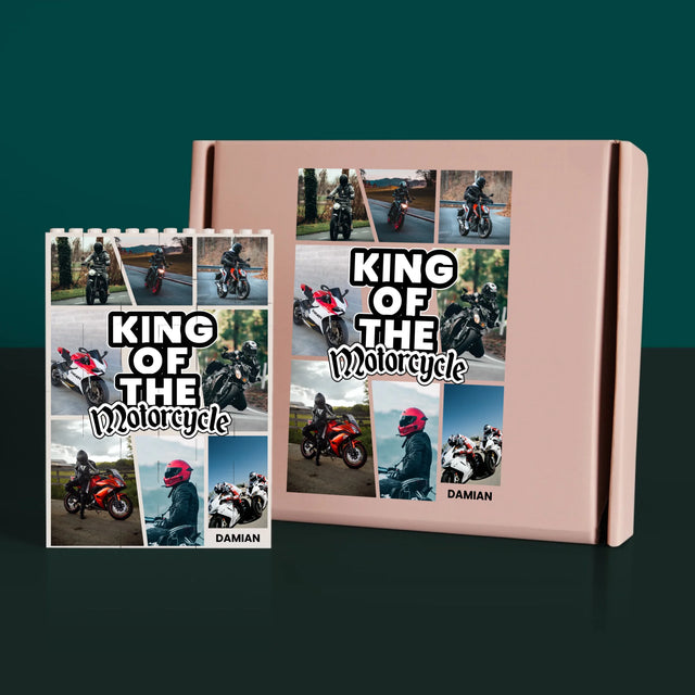 Fotokoláž: King Of The Motorcycle - Kostky Lego