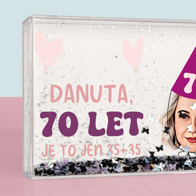 Tvoje Postava: Narozeninový Portrét - Sněžící Fotorámeček