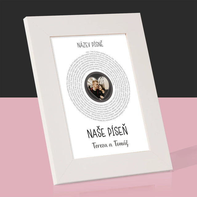 Fotka A Nápis: Naše Píseň - Fotorámeček