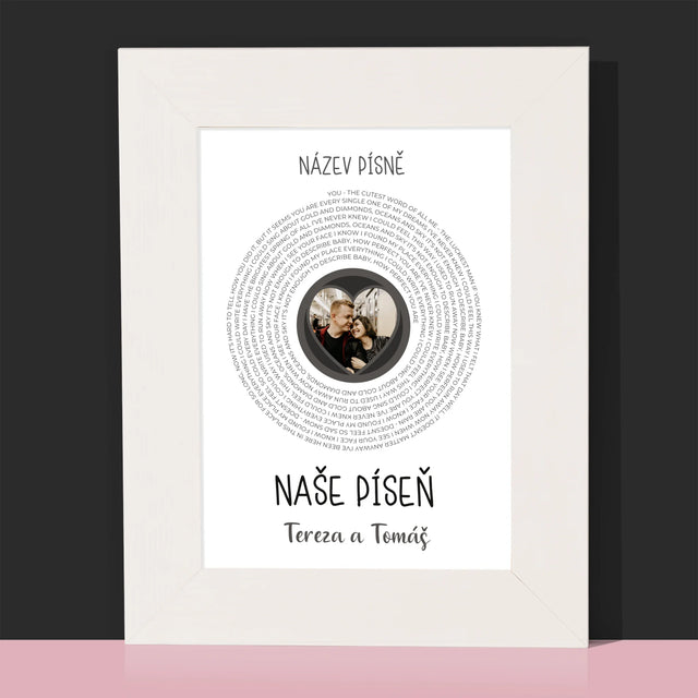 Fotka A Nápis: Naše Píseň - Fotorámeček