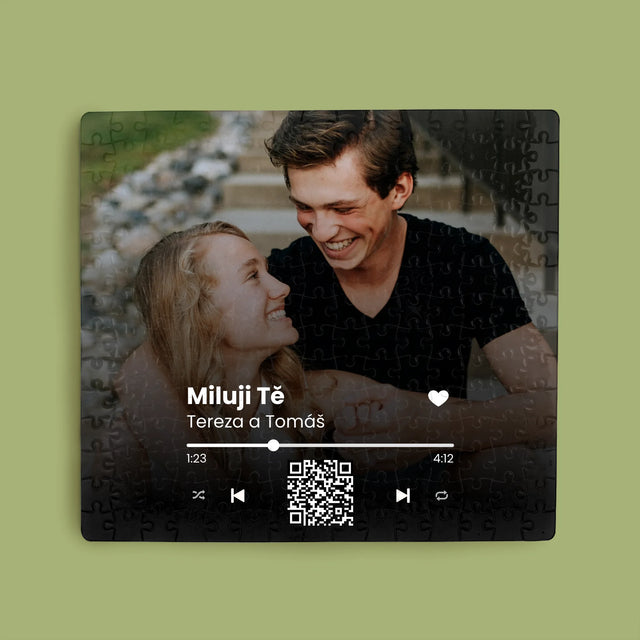 Fotka A Nápis: Naše Písnička Na Qr - Puzzle