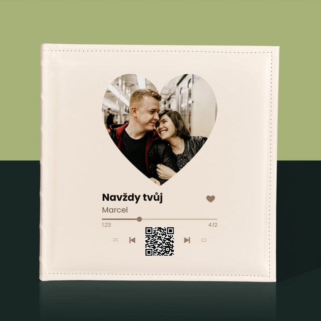 Fotka A Textem: Naše Píseň Na Qr - Fotoalbum