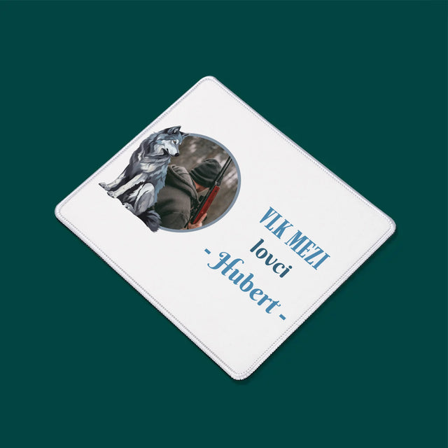 Fotka S Textem: Vlk Mezi Lovci - Podložka Pod Myš