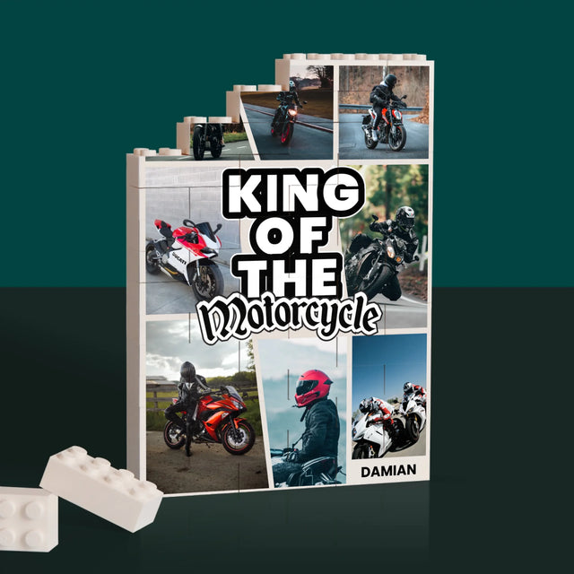 Fotokoláž: King Of The Motorcycle - Kostky Lego 