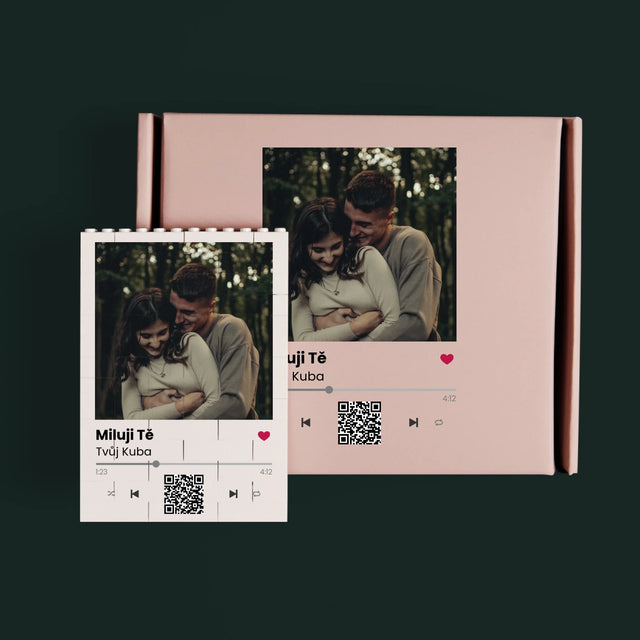 Fotka S Textem: Spotify S Kódem Qr - Kostky Lego 