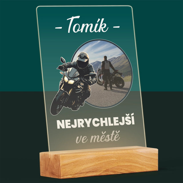 Fotka S Textem: Nejrychlejší Ve Městě - Tisk Na Akrylovém Skle