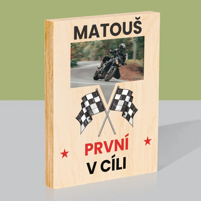 Fotka S Textem: První V Cíli - Tisk Na Dřevo