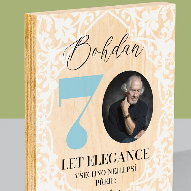 Fotka S Textem: 70 Let Elegance - Tisk Na Dřevo