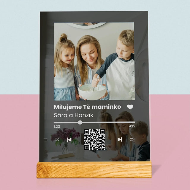 Fotka S Textem: Spotify S Qr Kódem Pro Maminku - Tisk Na Akrylovém Skle