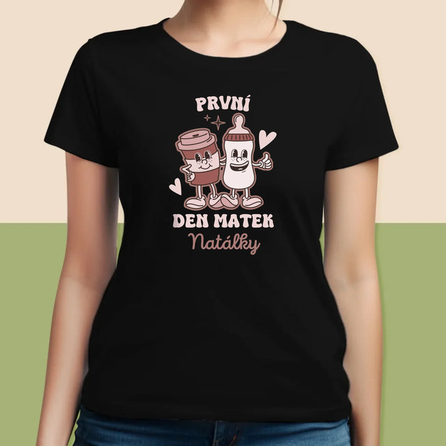 Jméno A Nápis: První Den Matek Káva Mléko - Damské Tričko